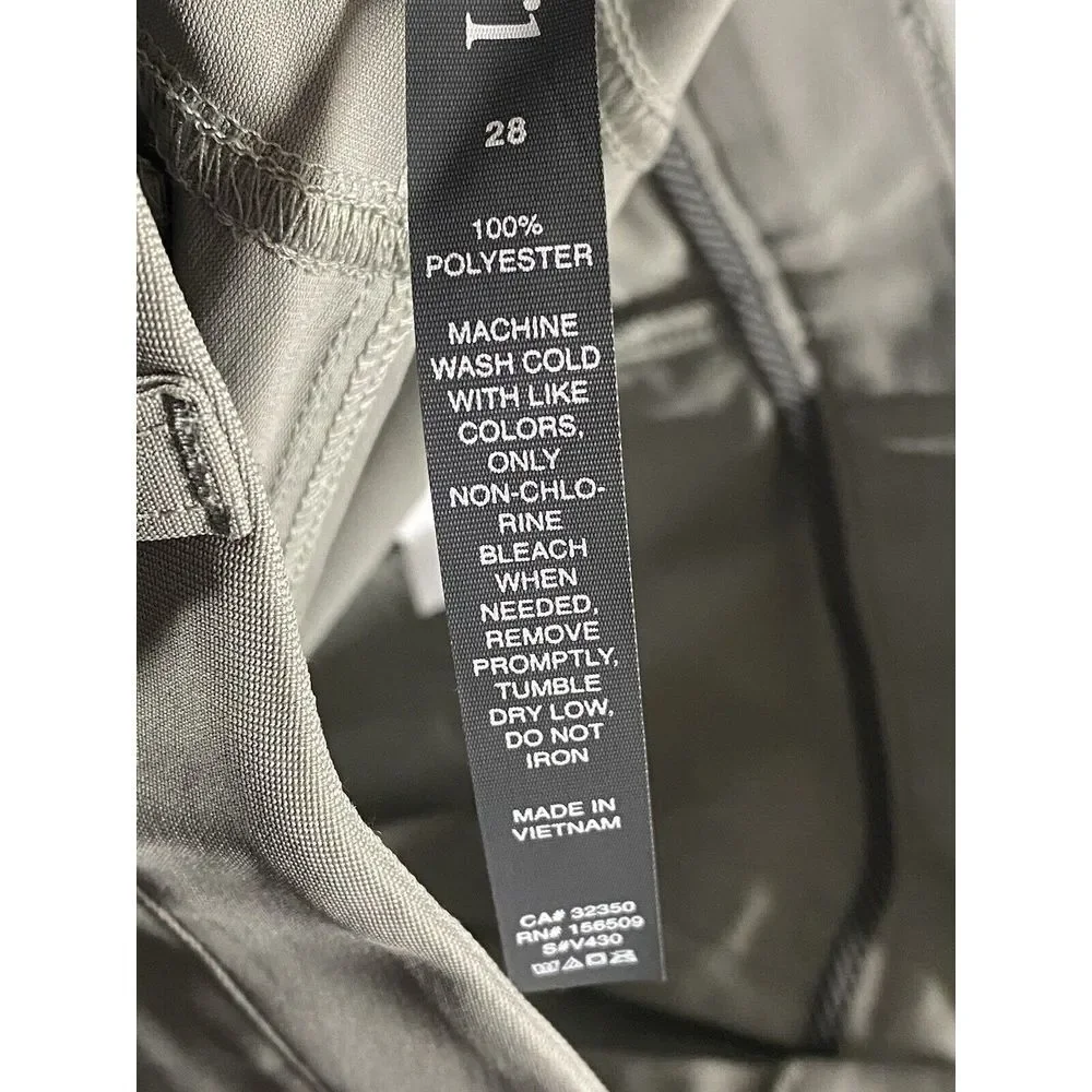 Vuori Men's Meta Pant‎ (V430) Zip Pocket Tapered Leg Driftwood Size 28